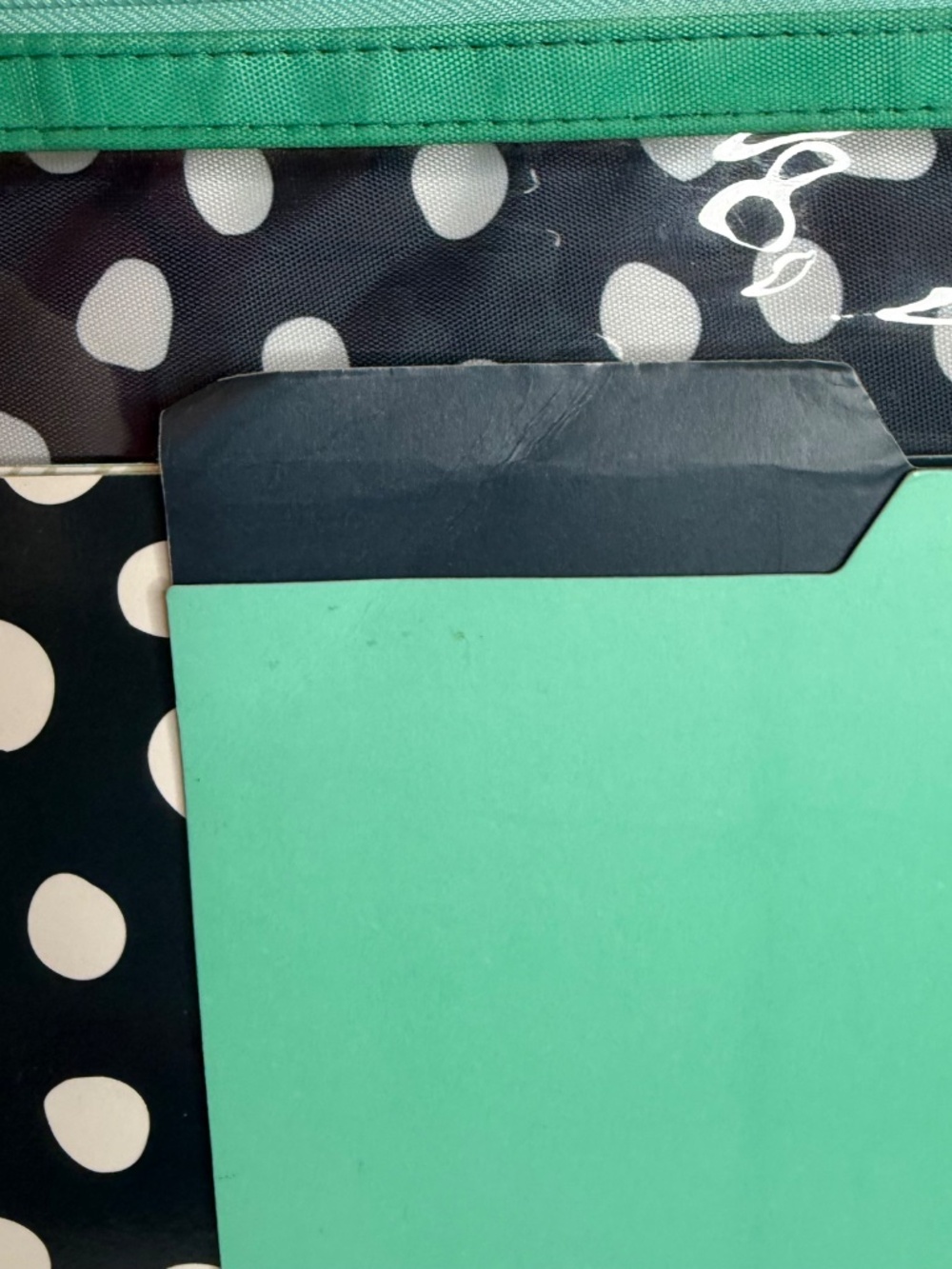 Thirty One Document Holder, New - Picture 4 of 6